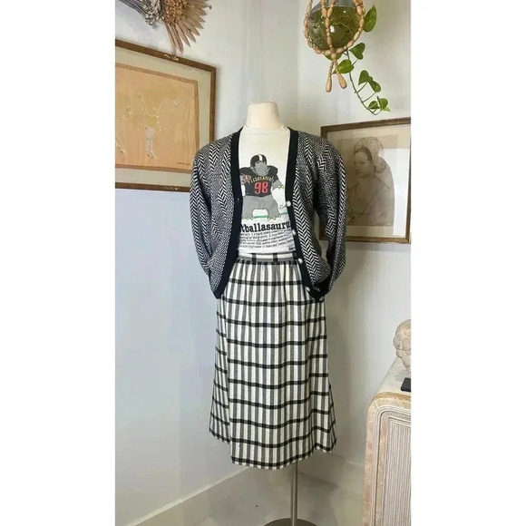 Vintage 80s Abercrombie & Fitch Black and White Sweater Houndstooth Cardigan - Picture 2 of 6